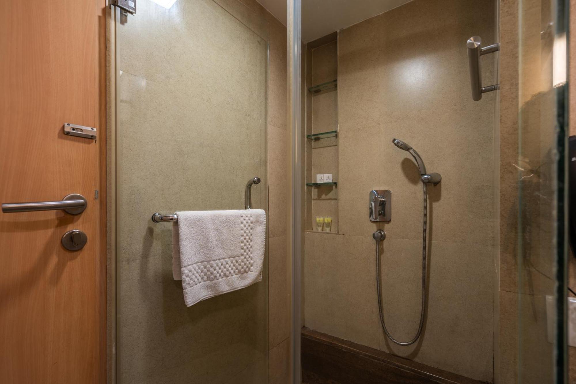 Gcc North Side Hotel Mira-Bhayandar Екстериор снимка