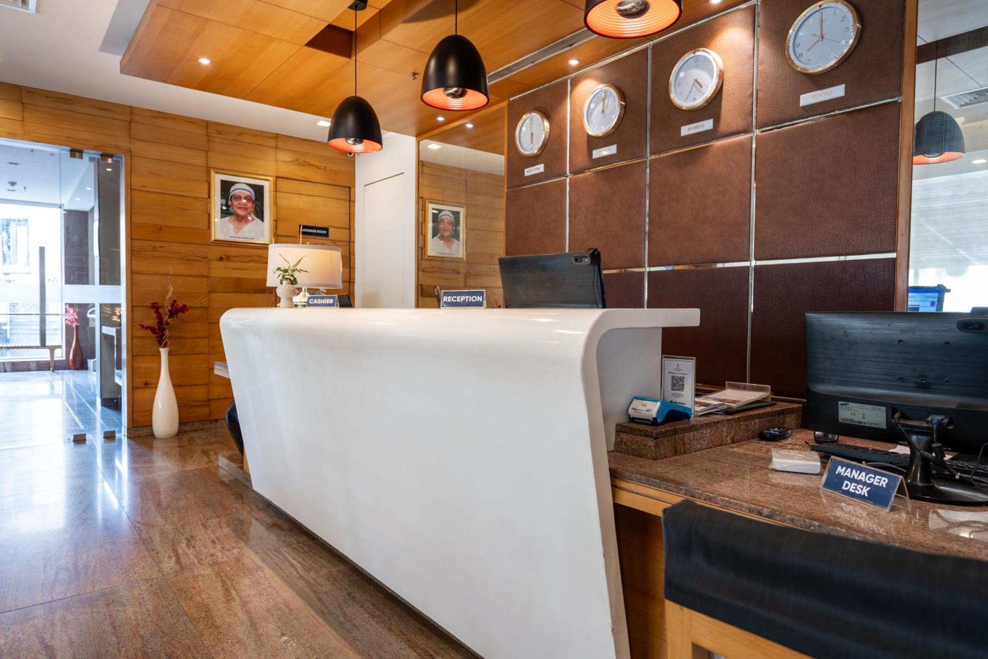 Gcc North Side Hotel Mira-Bhayandar Екстериор снимка