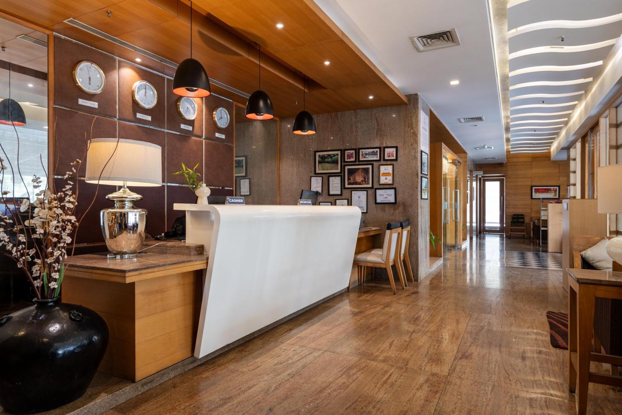 Gcc North Side Hotel Mira-Bhayandar Екстериор снимка